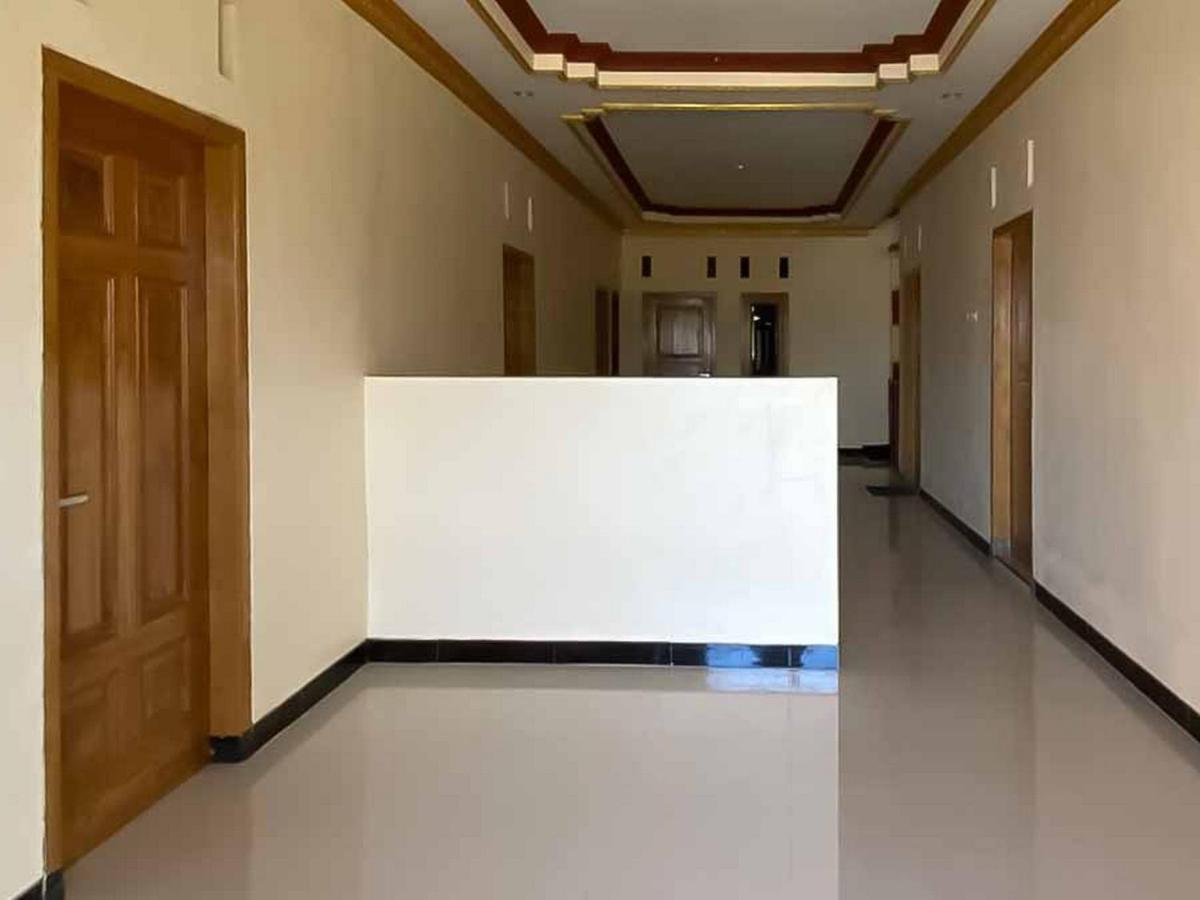 Palace Syariah Homestay Redpartner Banyuwangi  Exterior foto